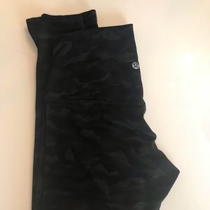 Size 6 camo print Align pants